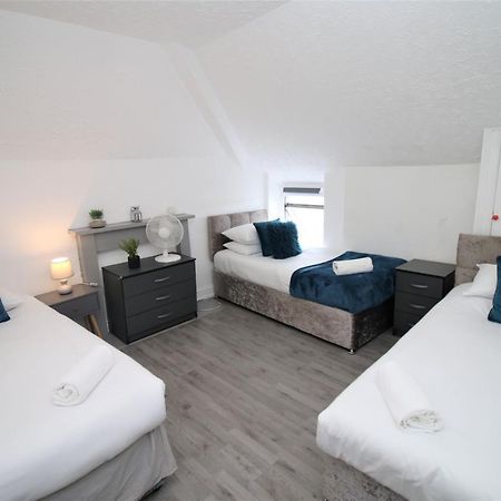Free Local Parking - Fast Wifi - Sleeps 10 Guests By Property Promise Cardiff Exteriör bild