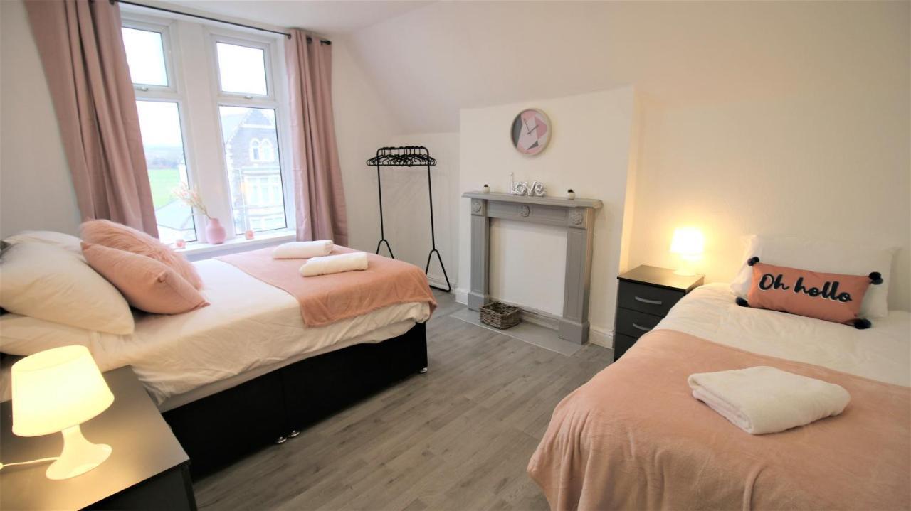 Free Local Parking - Fast Wifi - Sleeps 10 Guests By Property Promise Cardiff Exteriör bild