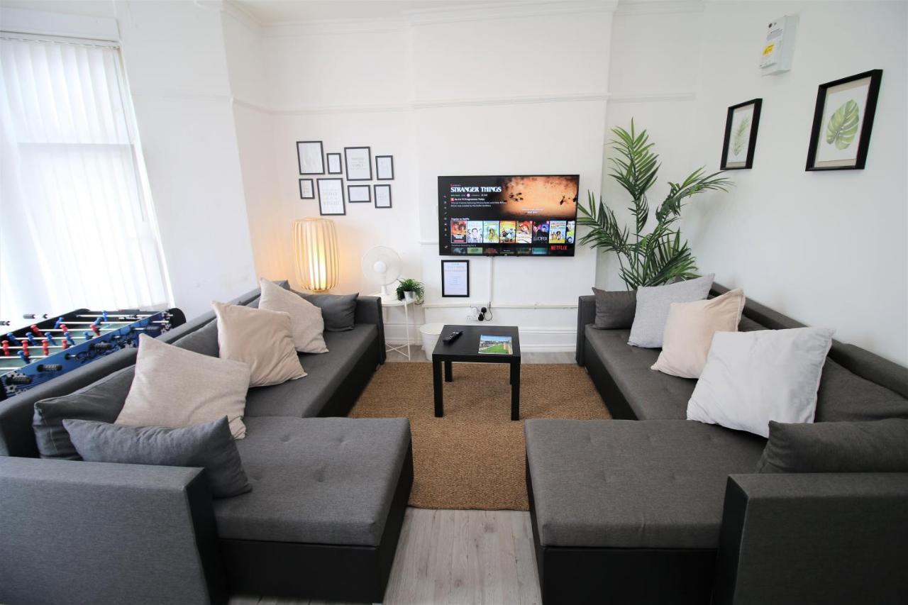 Free Local Parking - Fast Wifi - Sleeps 10 Guests By Property Promise Cardiff Exteriör bild