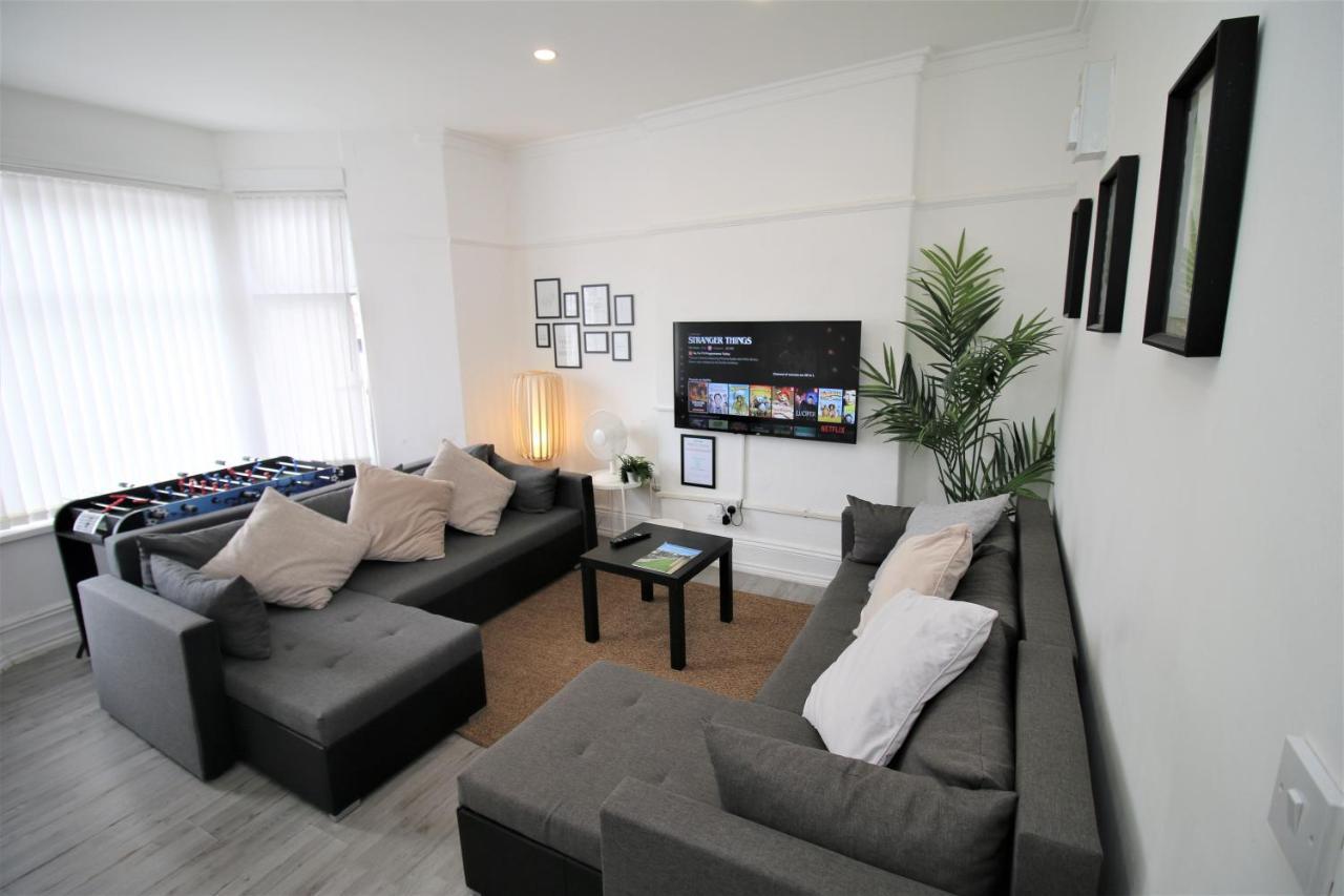 Free Local Parking - Fast Wifi - Sleeps 10 Guests By Property Promise Cardiff Exteriör bild
